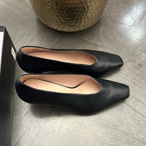 NATURALIZER SEDONA LEATHER SQUARE TOE PUMPS - Picture 7 of 10